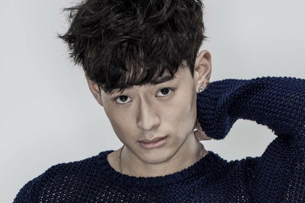 何浩文公开恋情 鸭王下面真大拍戏瞬间被发现