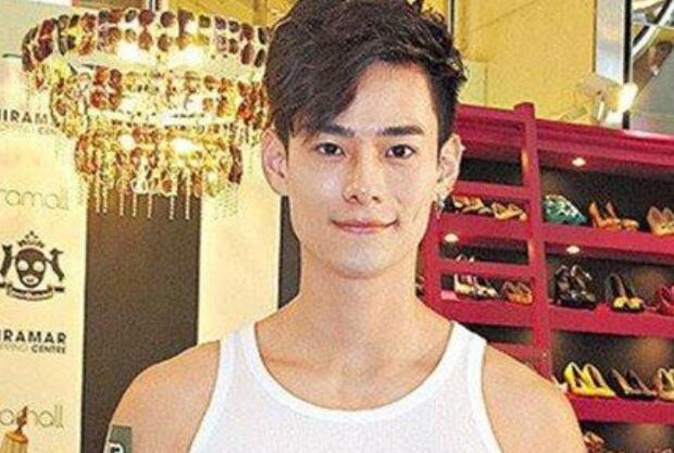 何浩文公开恋情 鸭王下面真大拍戏瞬间被发现