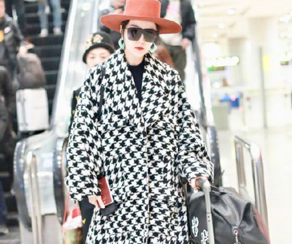 范冰冰现状最新消息揭秘 要复出了这一家子出来走秀