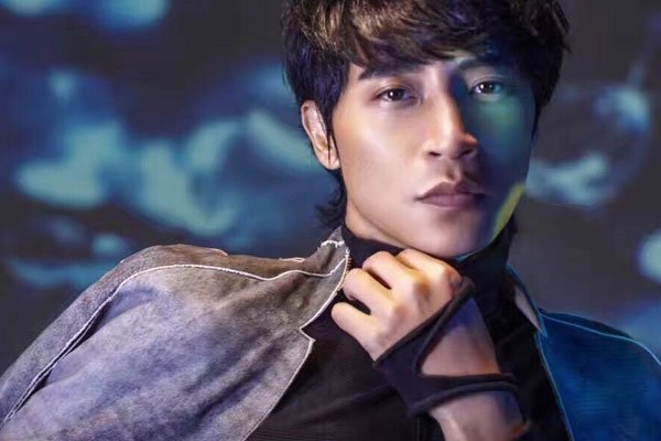 ��־����װ���ͼƬ ����:������С�������ڵ�����