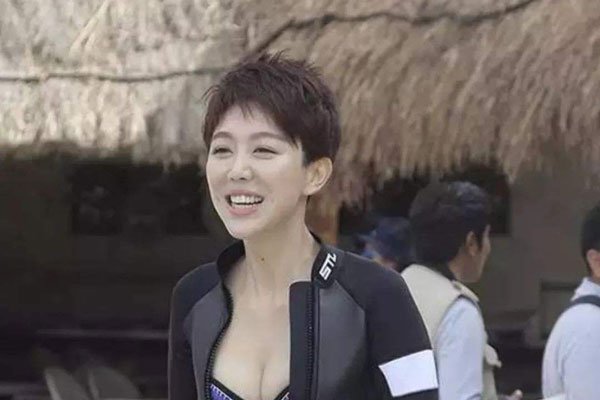 �������ı���ͼƬ �ε����ĸ�Ů����û�д�����