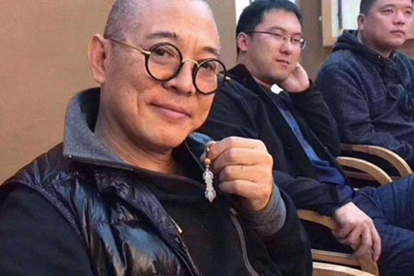 ��������������˥�� �����������ӹ����Ǳ�Ӧ