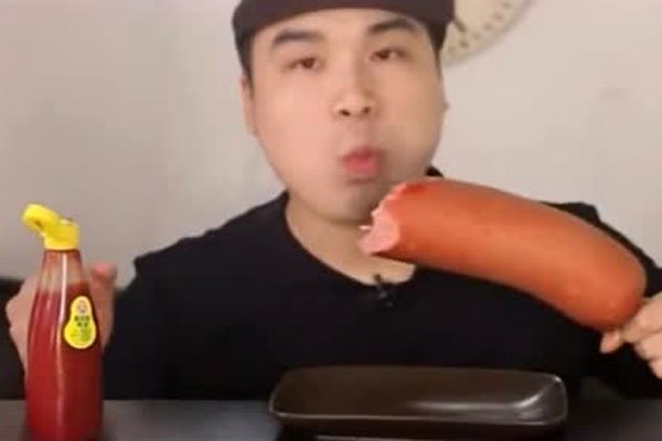 韩国大胃王donkey视频资料 吃大闸蟹和整碗青椒我是真的服