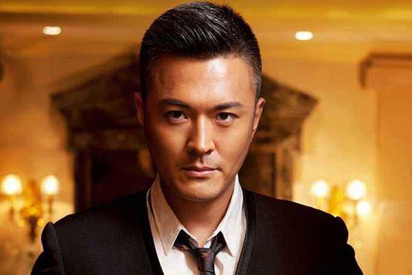 ��Сΰ��ô���ԲԲ ͬ�ӷ��ֲ����ת������������