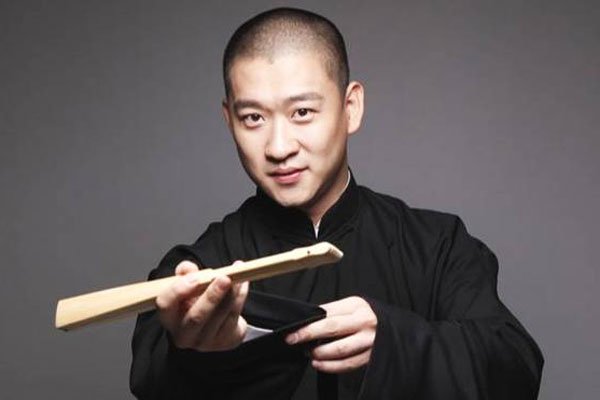 曹云金很狂傲唯独对张云雷 相声界最帅的人到底是谁