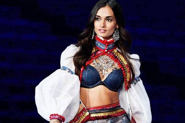 ������ά��ˤ���¼�����������˭ ����������ģ�ر�������