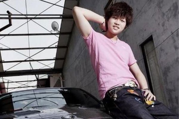 ����һ��,����4�˶����ҹ����� �������˱�������