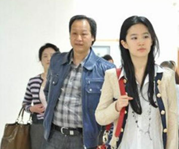 �½����������ʲô��ϵ �½�ɺ������ʲô��ϵ