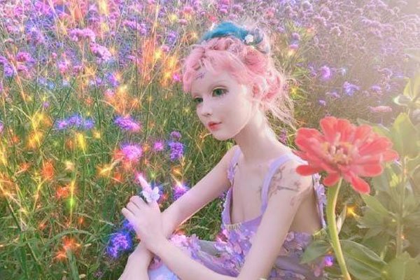 芭比迪丽拉原来的样子 整过容嘛整容前照片