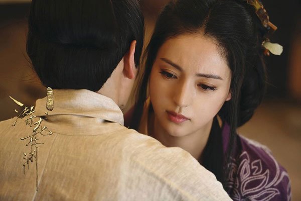 ��诸��������ͬһ��? ���������谸��Ů������˭