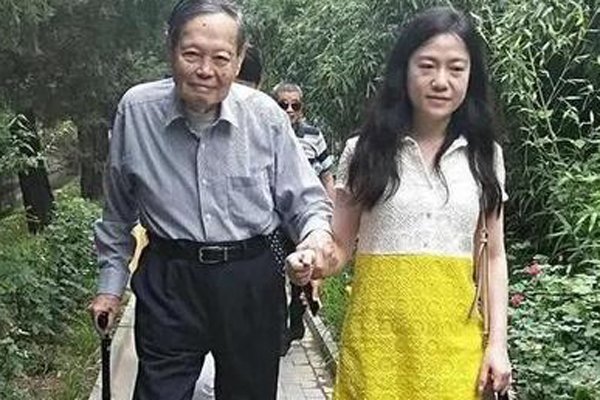 ̷Ҫô Ů30绢,̷ԭ