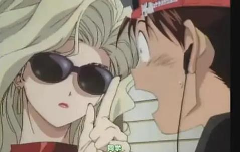 �ƽ�С����һ����� �ͻ���Ů��Ħ���ļ�����