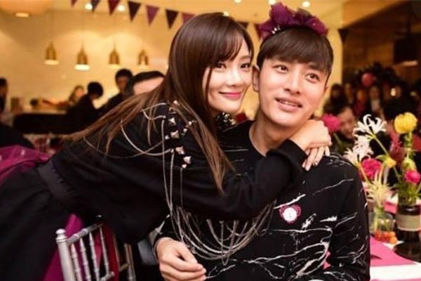 ��С�pgone�¼���ͷ��ֻ�ǽ�� ������������������Ƭ