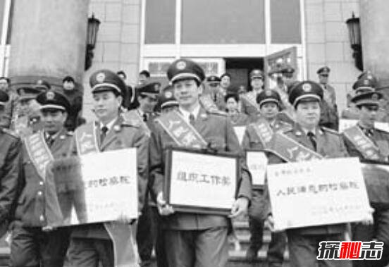 4���й�������ϴ����� ��һ�����ĸ������Ͻ���