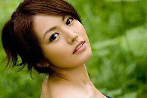 �ձ��º�Ů��������Խ��ԽС 16���Ů����������