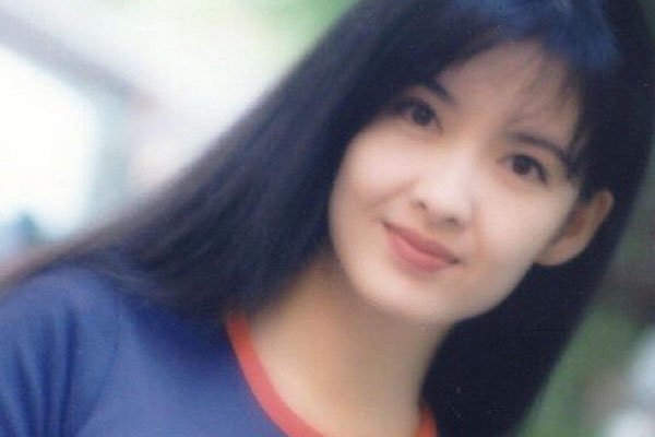 �ܻ������ѵþ������� ��Ů������һ�һЦ��������