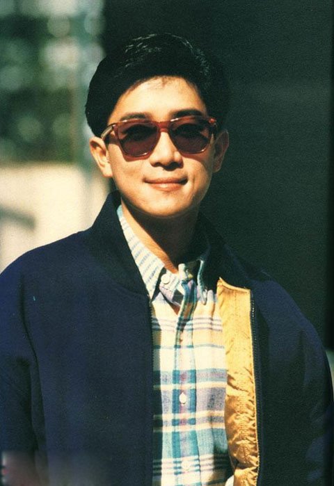 陈百强与何超琼的恋情故事 扶棺哭的死去活来:陈百强死亡真相