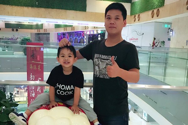 ������Ϊʲô��¥ �Ϻ���һ��Ů���������˼������ֳ�������