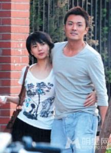 ��Сΰ��л��ԲԲ����֮�� ���ֵ�ԭ�򣺸�ԲԲ����Сΰ���