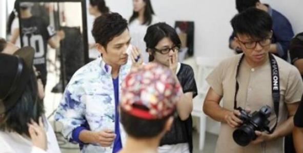 �Ӻ������Ÿ������ϼ�� ��������л�����Ƿ�װ����ʦ