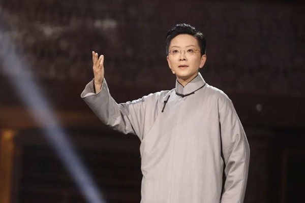 褼ϼ Ůȡ