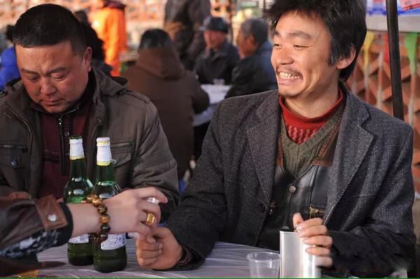 hello��������Ƚ��� ��ĳ���ѹ�ֽ���һ��ʲô����