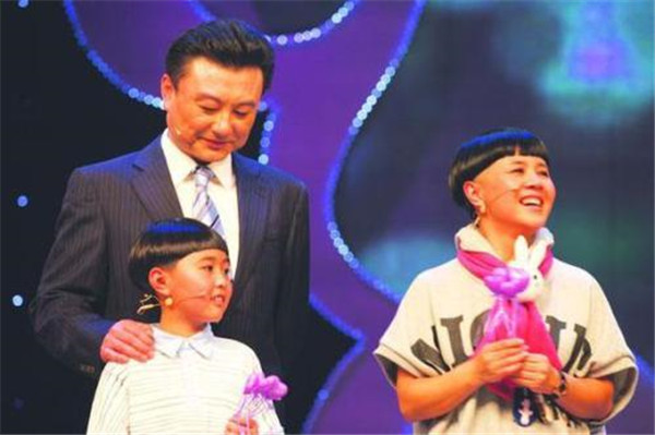 王宁女主持人简介 中央台男主持人王宁的老婆刘春燕