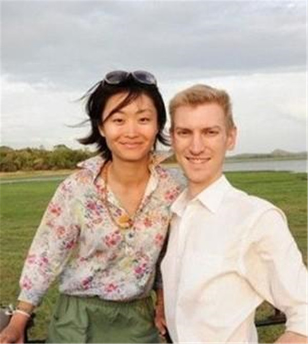 王宁女主持人简介 中央台男主持人王宁的老婆刘春燕