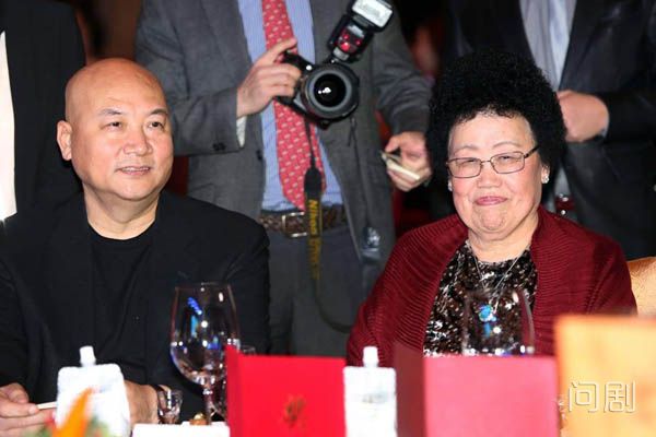 ��������ʦ���˼��� �ͳ������ߵ�һ�𣺳�������ʦ��һ���ɷ���˭