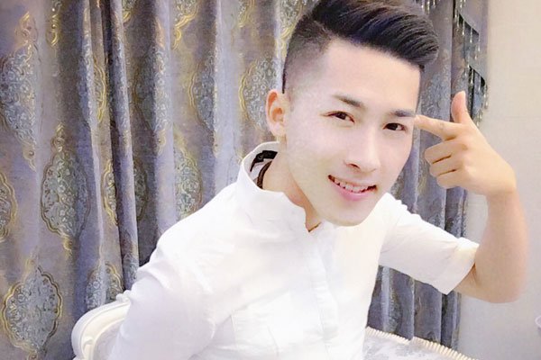 徐洋四川大凉山事件 做过鸭子被谁打了:徐洋和他老婆合照