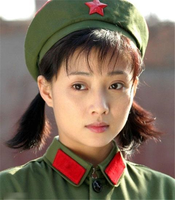 殷桃的三任丈夫 几次失败恋情:殷桃现任丈夫李金羽个人资料