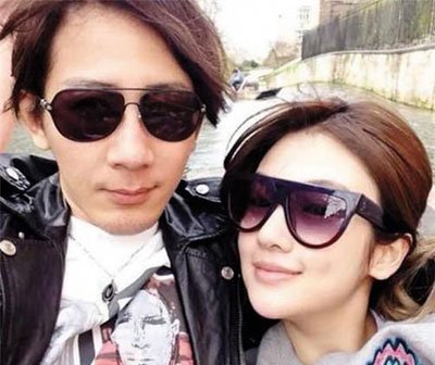 魔术师刘谦怎么消失了 跪日本天皇:刘谦给日本人跪着磕头视频是真的吗