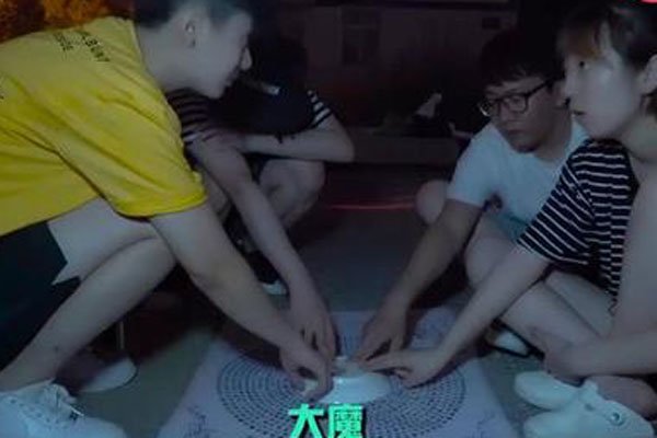 兔小妹灵异视频事件的来龙去脉 为什么辞职?兔小妹现状