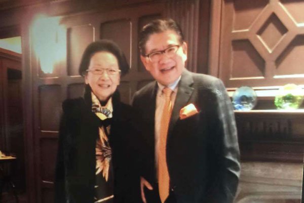 ������ʵ����Ư�� �Ϲ�����ϵ�����˭