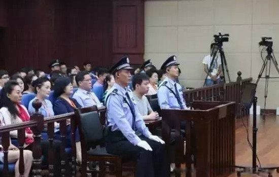 �������Ƕ�����,�����ѵ��������� �߳��°����������