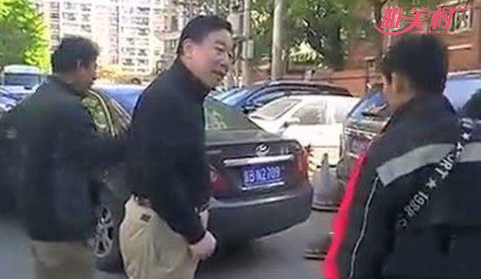 ˳���ݱ����С������ ���������£���ϲ����ô������