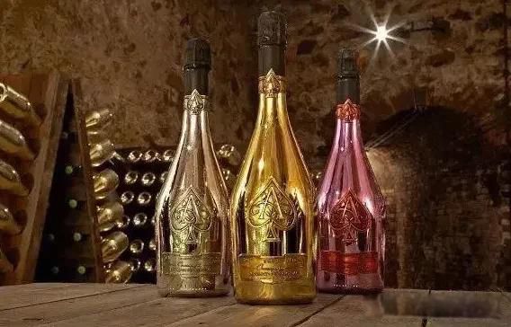 ���ϻ��ط���ʲô��ͷ ���߶Աȣ��طܺ���˼�ϵ���˭����Ǯ