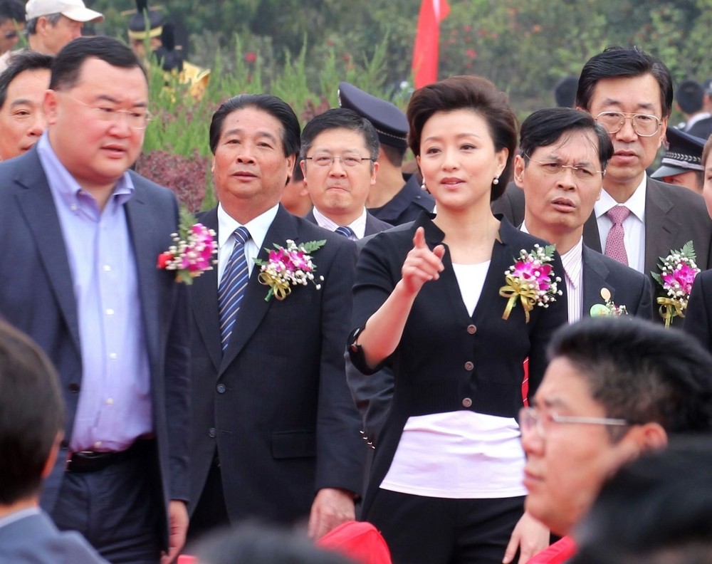 �����ĵ�һ���ɷ���һ������ ������������������һ��Ϊʲô����