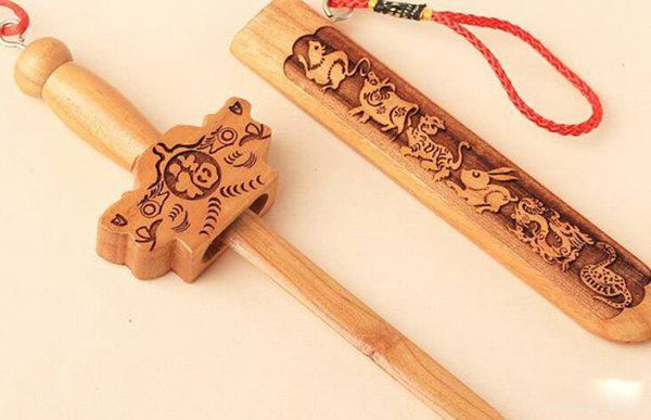 驱邪的颜色有哪些 日常生活中驱鬼辟邪最厉害的东西