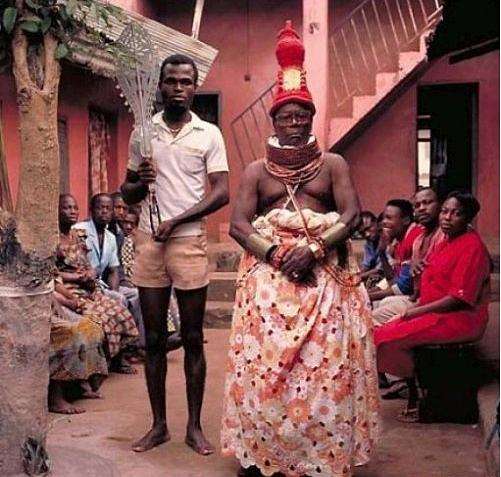 �鶼��˹�ж�ֲ� �˼���Ů������3����һ�λ���