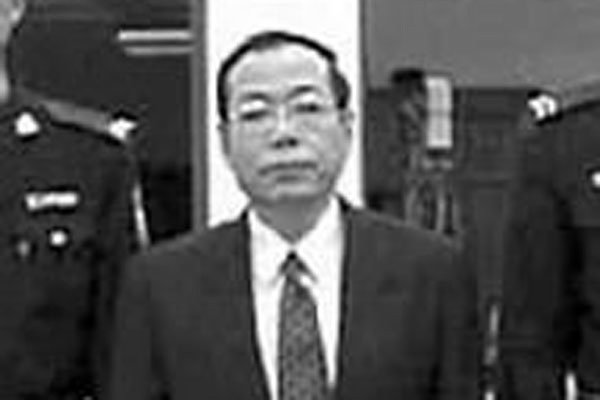 ��ѩ���ĸ������ϼ��� Ů���ˣ���ѩ�������˭