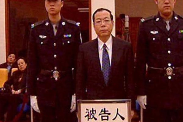 ��ѩ���ĸ������ϼ��� Ů���ˣ���ѩ�������˭