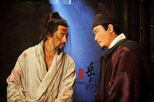 ����Ĺǰ���ŵ�����˶���˭ �����Ϊ�β�����(С���ײ���)