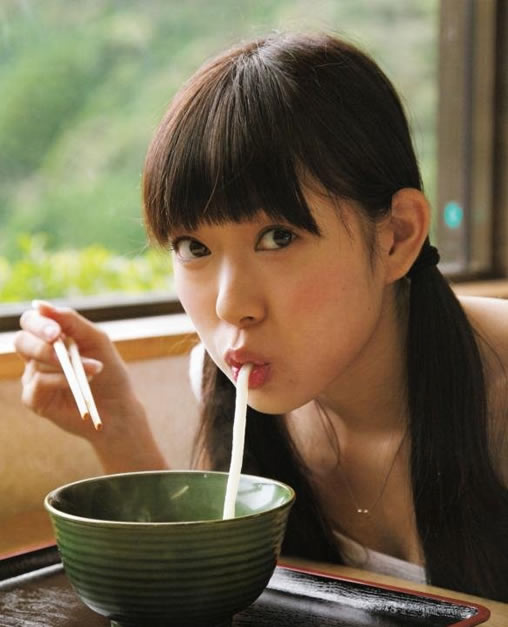 ձŮakb48Աֵ ԸBODY48ϵŮ