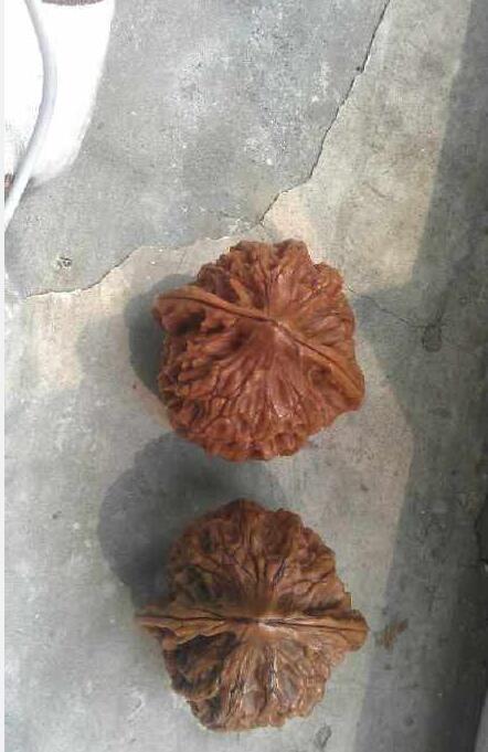 ����һ��һСֵ������ �Ͻ��������������һ��һС��������