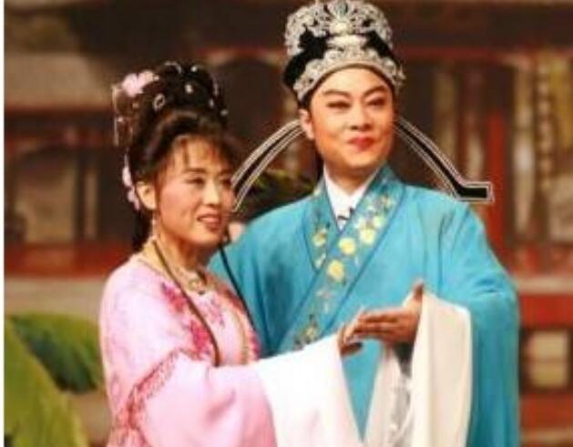 ��ټ����������ϼ�� ��������ɫ������ں�¥�������˭