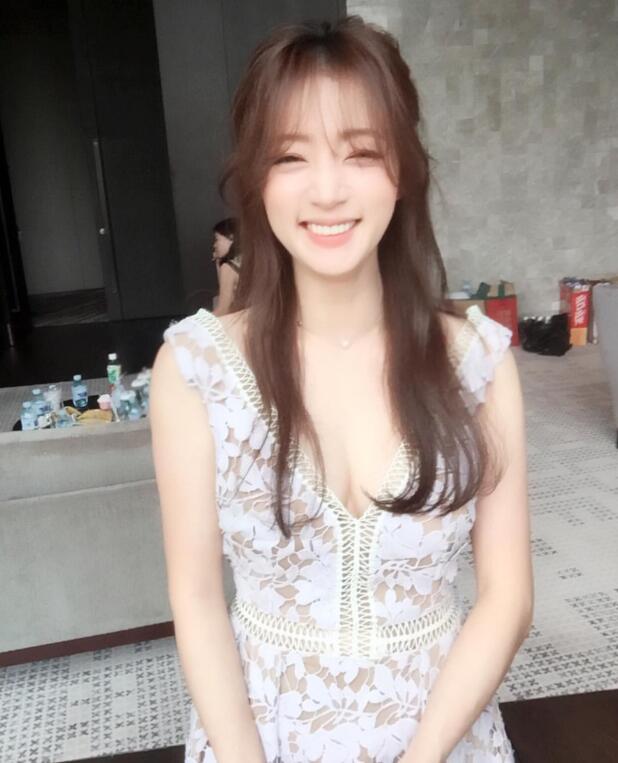 �Εg���������� �������飺��������Ů�������Εg����