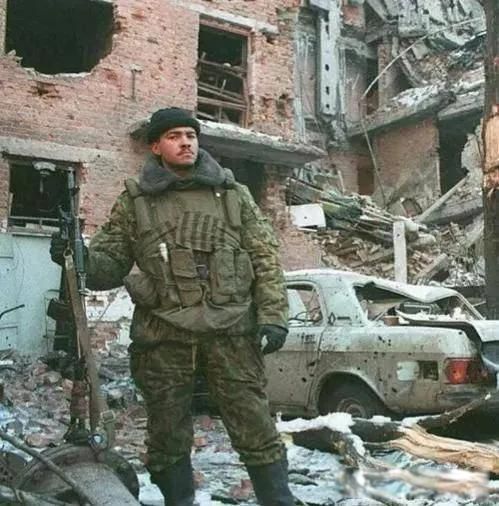 �����Ͷ���˹����ʲô��ϵ ���˹����������걻����˹�����