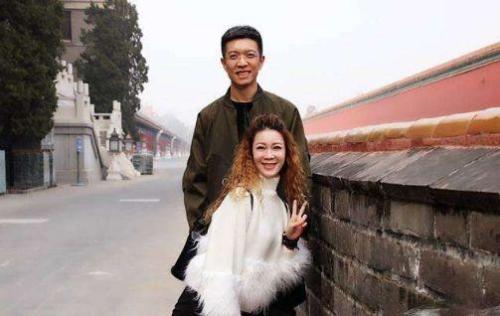 朱广权个人资料简介 央视主持朱广权老婆是欧阳夏丹吗