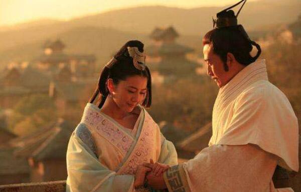 白起到底是谁的儿子 大秦帝国白起确实是商鞅之子